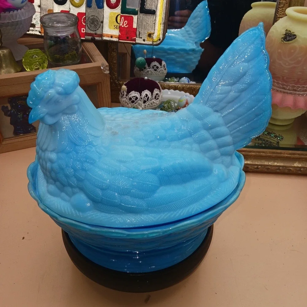 Vintage VALLERYSTHAL Blue Slag Glass Hen On Nest Covered Dish 8.5